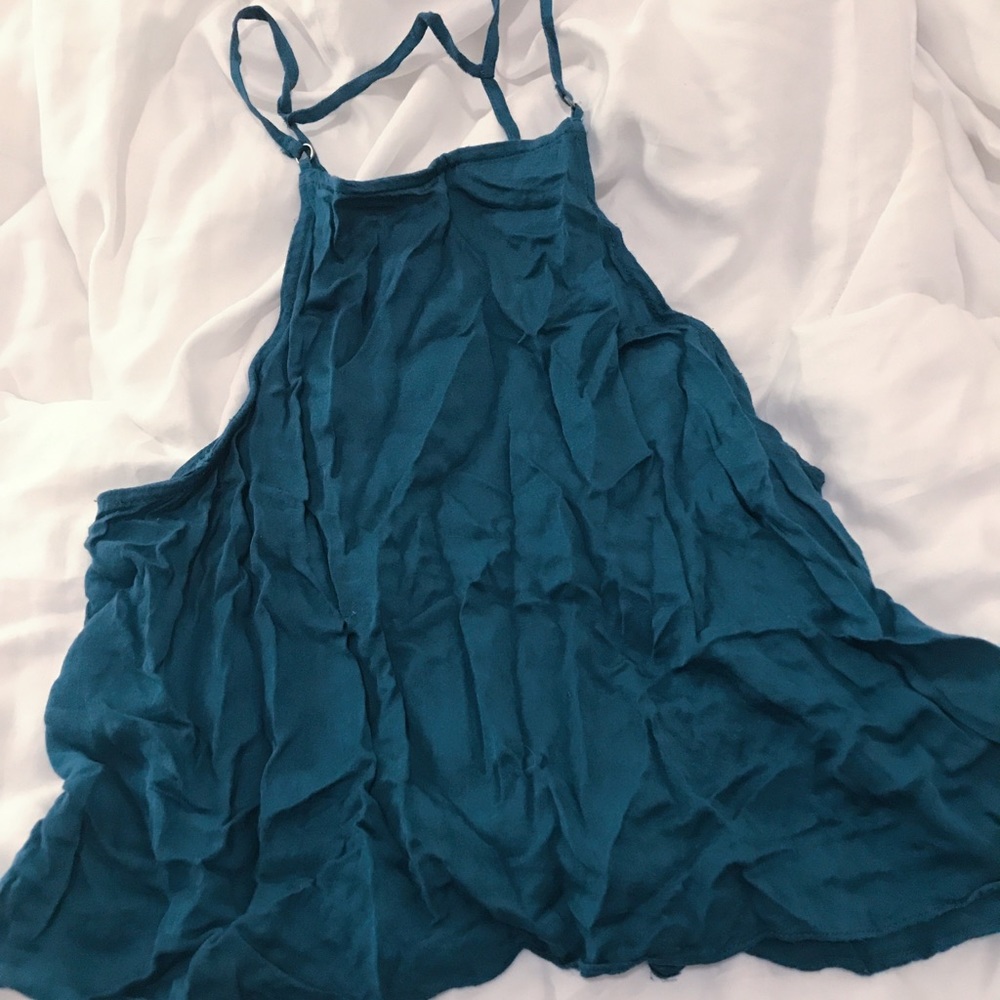 urban outfitters crop top
